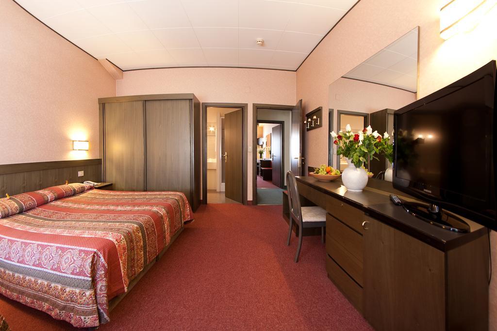 Hotel קלס מראה חיצוני תמונה